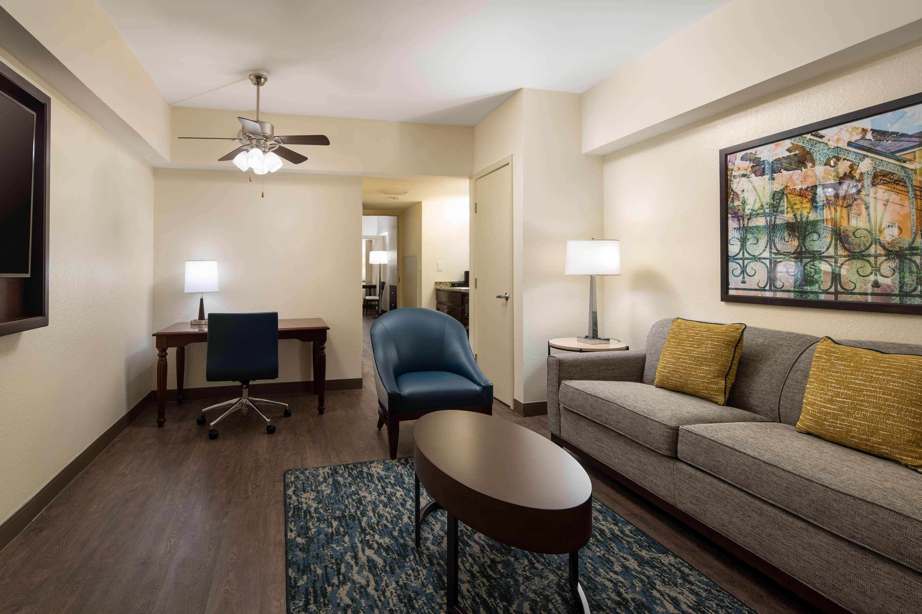 Embassy Suites By Hilton New Orleans Convention Center Exteriör bild