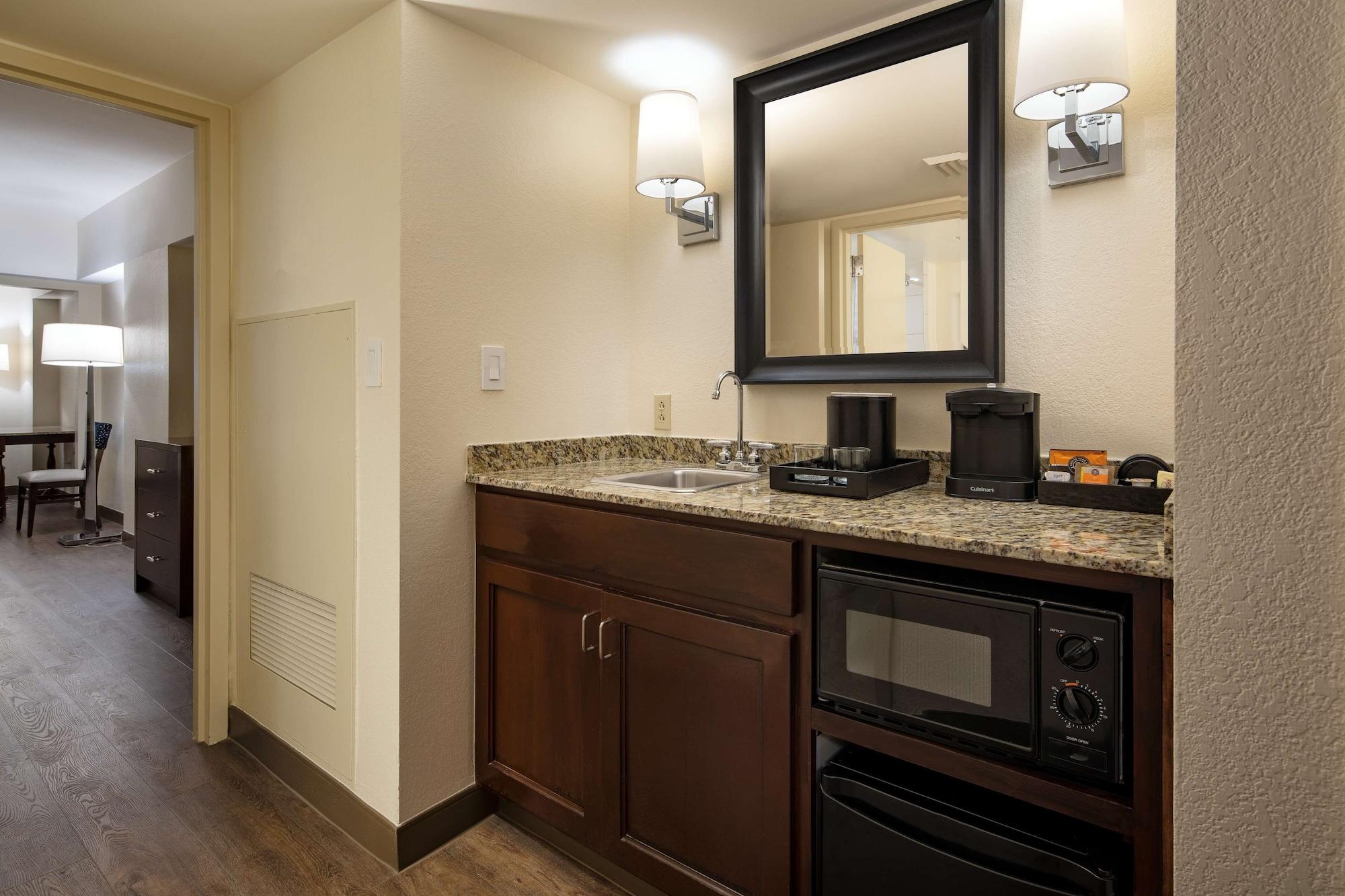 Embassy Suites By Hilton New Orleans Convention Center Exteriör bild
